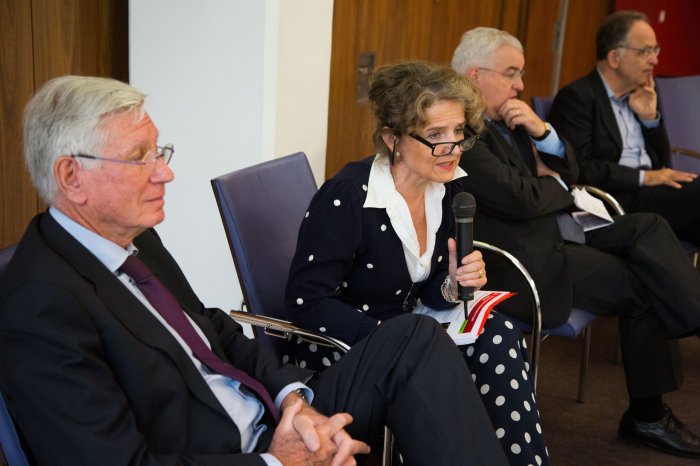 France. Vallée Scientifique de la Bièvre. 5ème Assises. 2012.